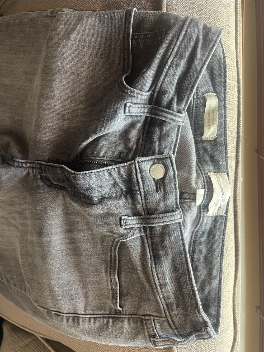 Universal Thread Men's Slim Straight Jeans in Gray Wash